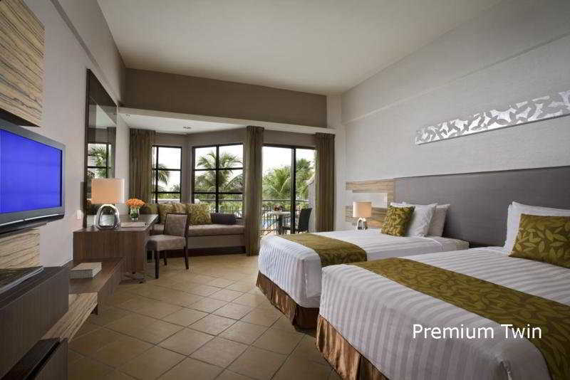 Thistle Port Dickson Resort Buitenkant foto Premium Twin