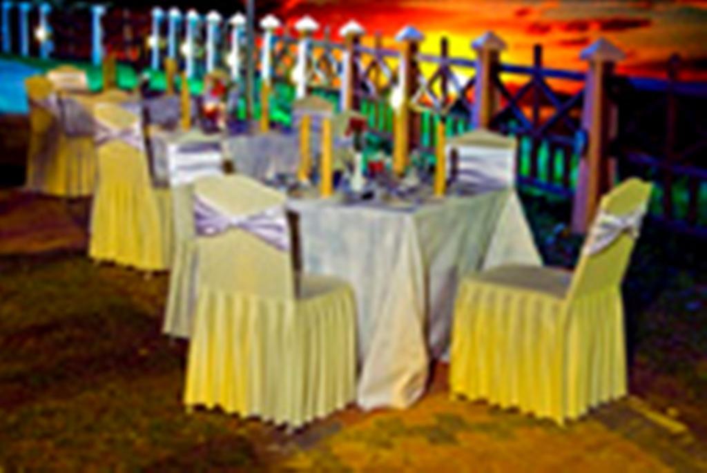 Thistle Port Dickson Resort Buitenkant foto A wedding reception