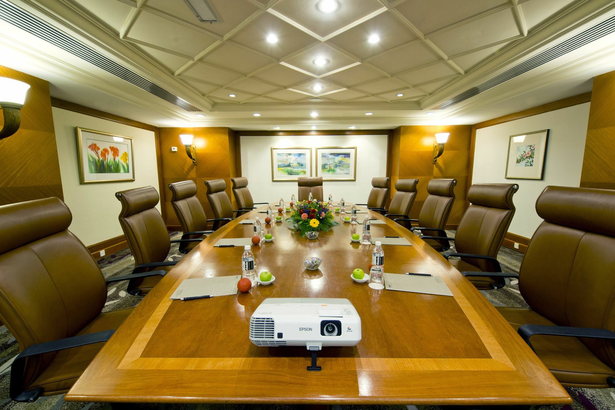 Thistle Port Dickson Resort Buitenkant foto Boardroom at the Taj Bengal