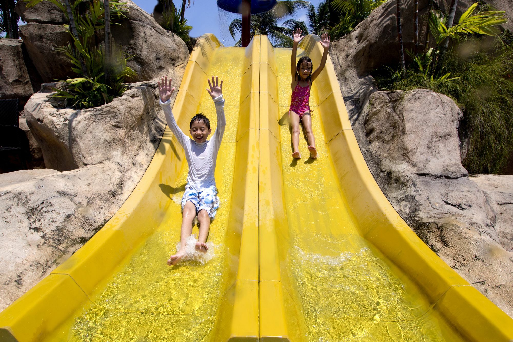 Thistle Port Dickson Resort Buitenkant foto The Yellow Slide